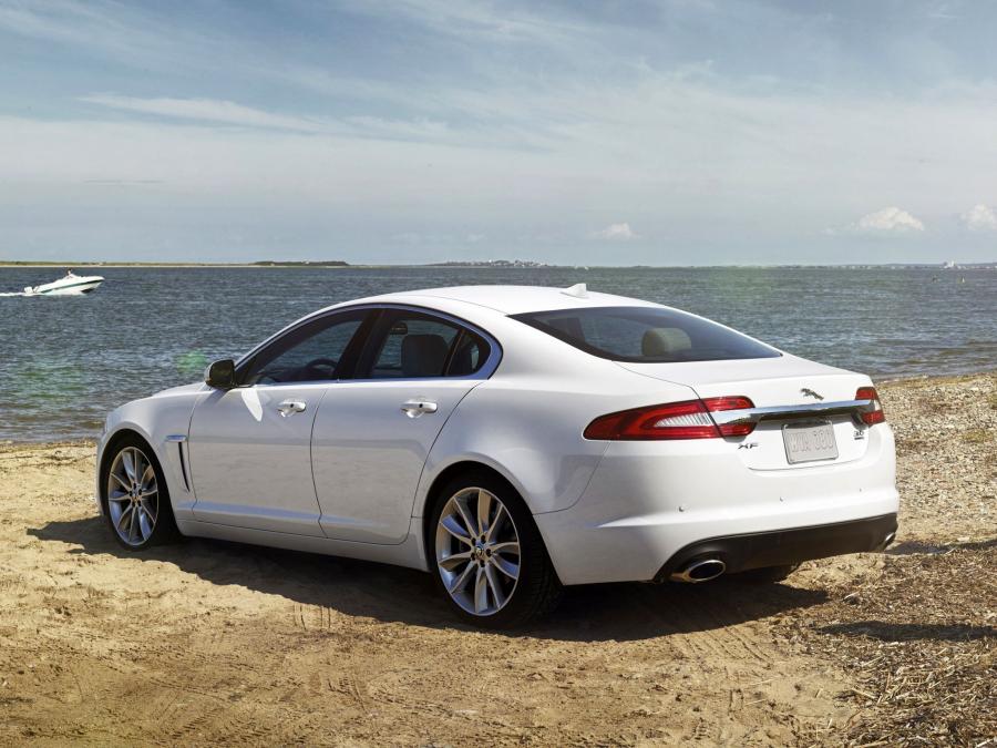 Jaguar XF 3.0 AWD 2012 года  (US) (фото 2 из 2)